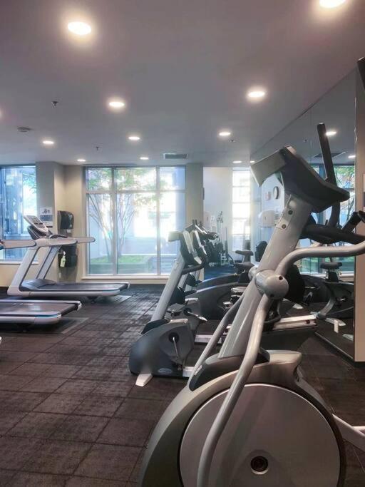 Downtown 3Br/2Ba+Views+Skytrain+Free Parking Διαμέρισμα Βανκούβερ Εξωτερικό φωτογραφία