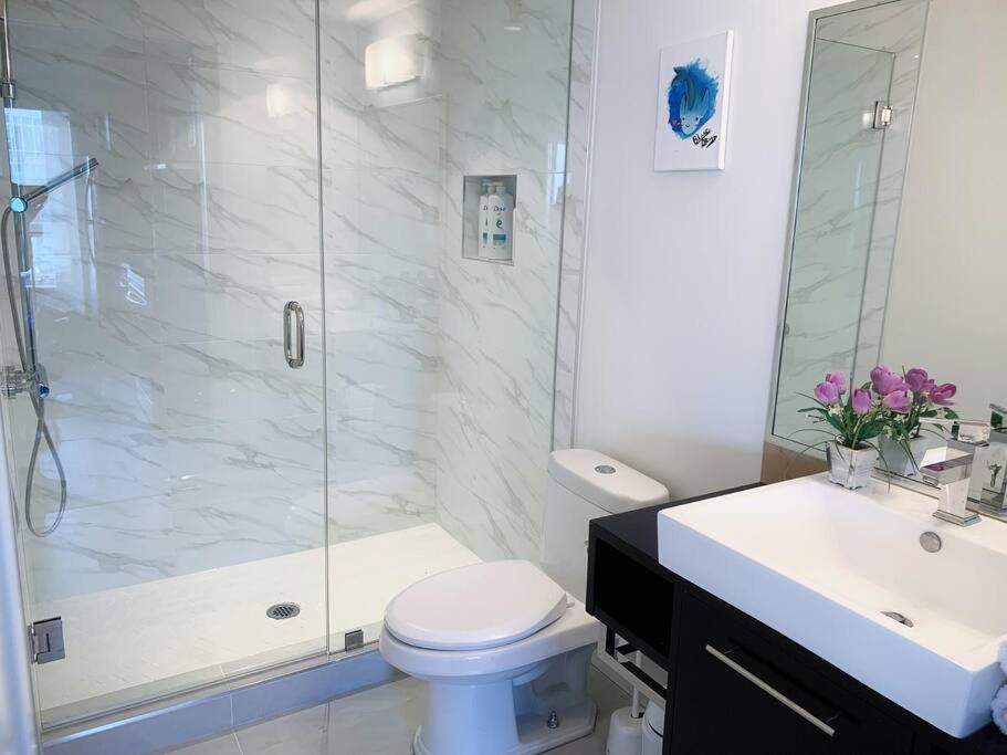 Downtown 3Br/2Ba+Views+Skytrain+Free Parking Διαμέρισμα Βανκούβερ Εξωτερικό φωτογραφία
