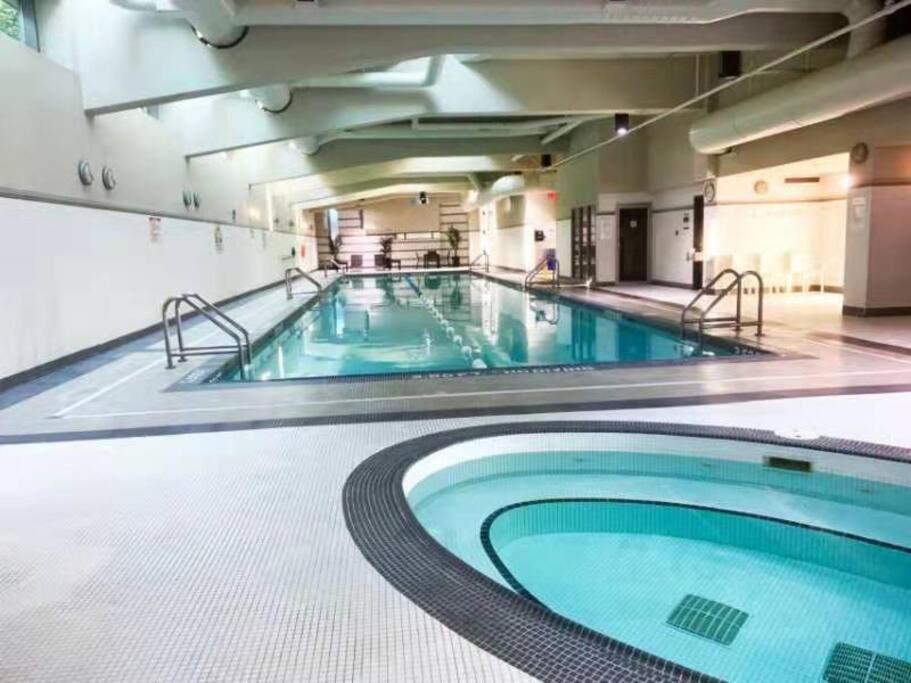 Downtown 3Br/2Ba+Views+Skytrain+Free Parking Διαμέρισμα Βανκούβερ Εξωτερικό φωτογραφία